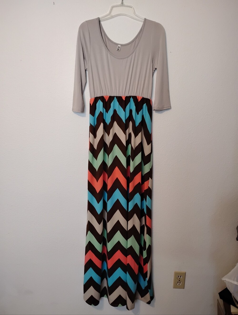 Unita Multicolor Chevron 3/4 Sleeve Maxi Dress